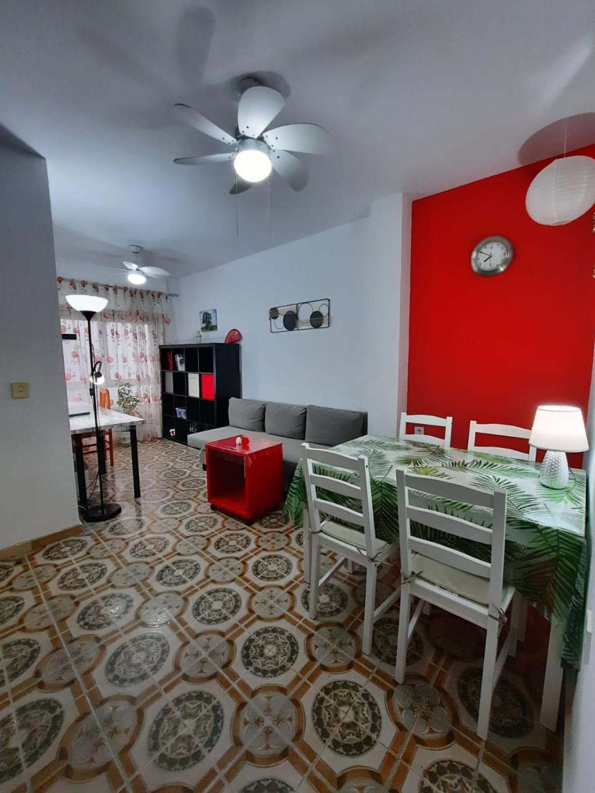 Habitaciones En Mi Piso Del Centro De Huelva Bagian luar foto