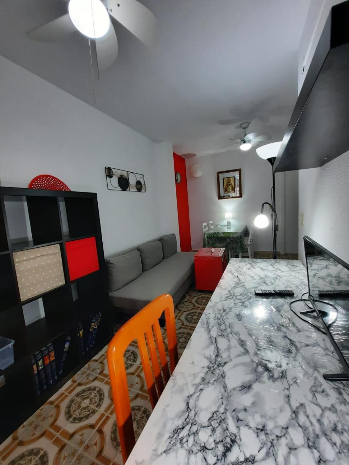 Habitaciones En Mi Piso Del Centro De Huelva Bagian luar foto