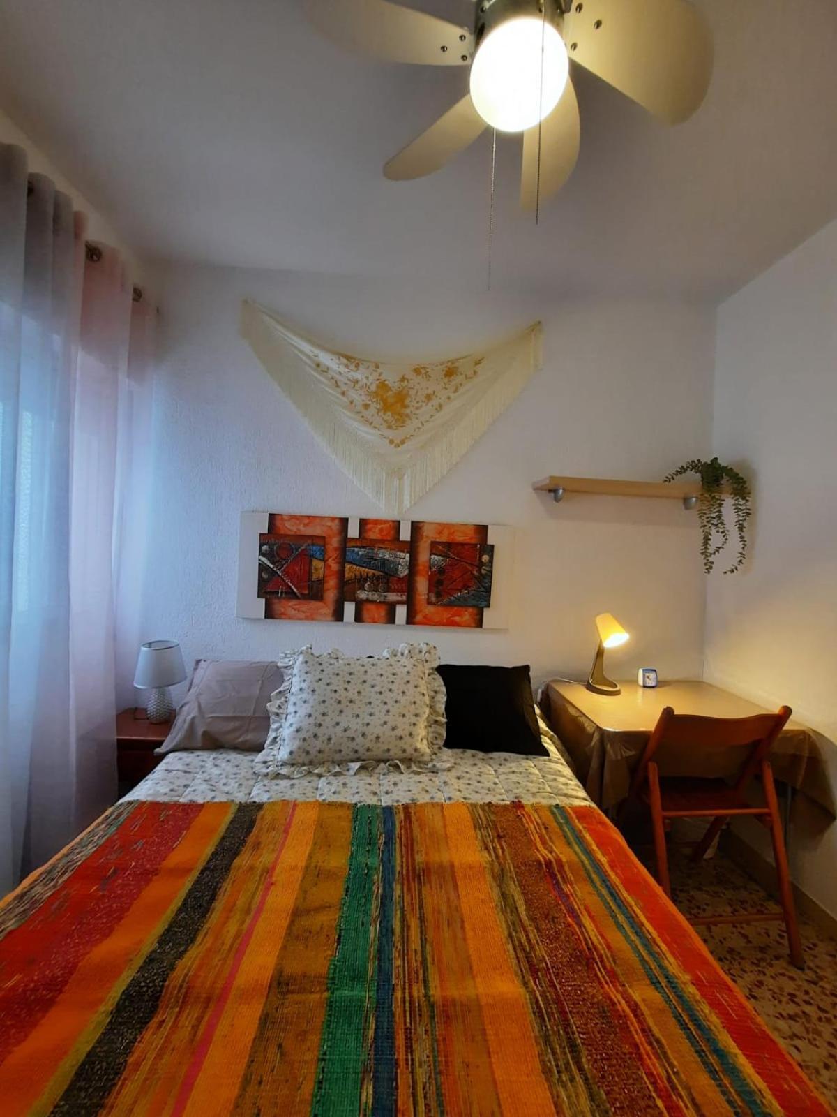 Habitaciones En Mi Piso Del Centro De Huelva Bagian luar foto